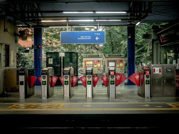 Uncover bristol"s best artisan markets: your complete guide to local hidden gems!